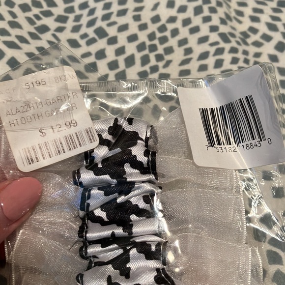 NWT Houndstooth Garter - Picture 3 of 5